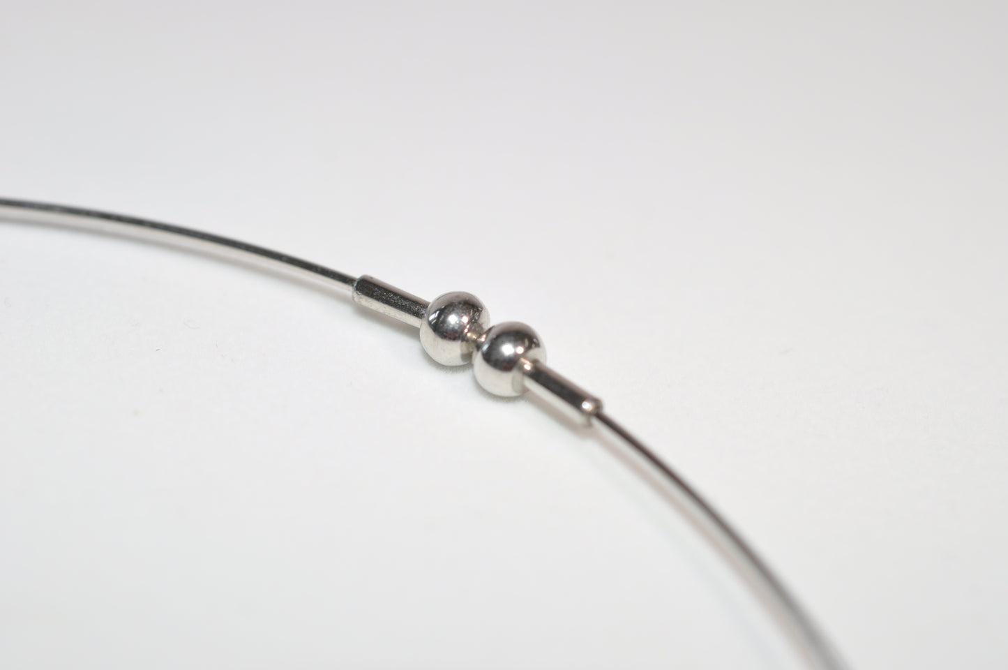 500032_NWワイヤーネックレス_JPN